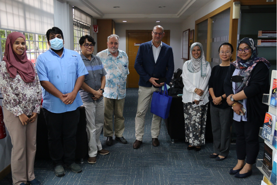 WorldFish’s Eddie Allison and John Benzie explored opportunities with UPM’s I-AQUAS to bring holistic improvements to our current food systems. Photo by Sean Lee Kuan Shern