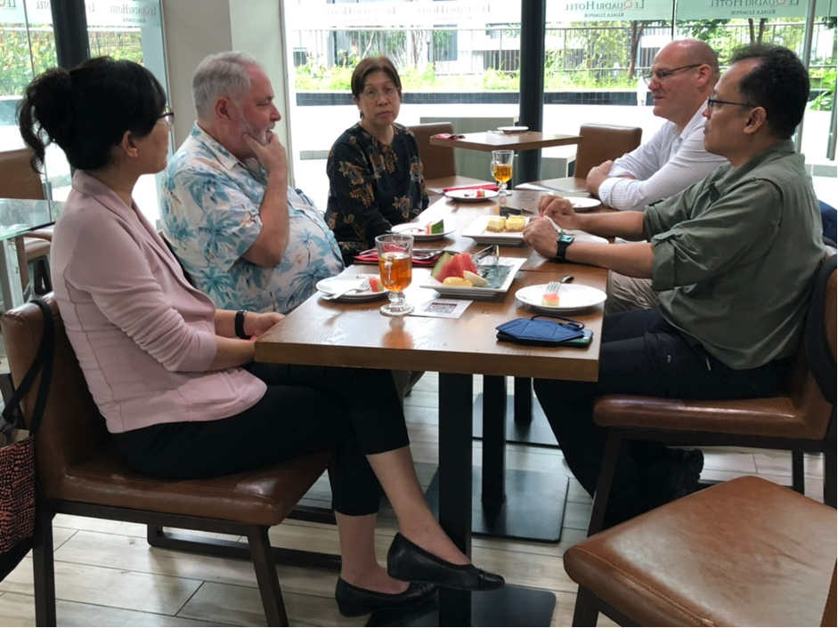 WorldFish’s Eddie Allison and John Benzie visited researchers from Universiti Malaya to explore potential collaborations on other aquatic plants such as seagrass. Photo by Sean Lee Kuan Shern