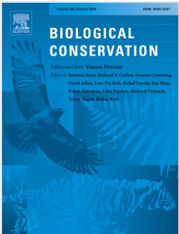 Land use patterns and influences of protected areas on mangroves of the eastern tropical Pacific
