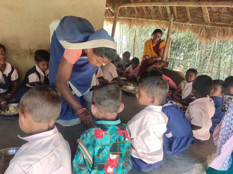 Nutrition pilot program includes fish and fish-based products into 50 rural childhood centers in Odisha, India. WorldFish archives.