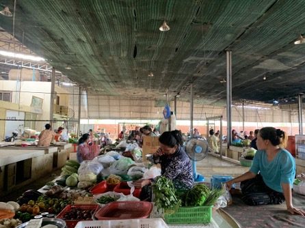 Fresh food market in Kandal province, Cambodia. Photo by Shreya Chitnavis, WorldFish.