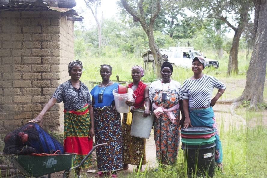 Luwingu women preparing for harvest.