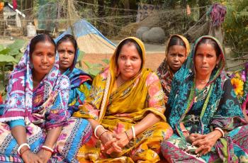 Hilsa conservation group in Bangladesh. Photo by Foto Agencies. 
