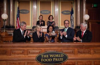 WorldFish scientist Shakuntala Thilsted receives World Food Prize for her influential research on nutrition, fish and aquatic food systems. Photo by World Food Prize Foundation. 