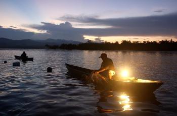 Lantern fishing, Solomon Islands. Photo by Wade Fairley.
