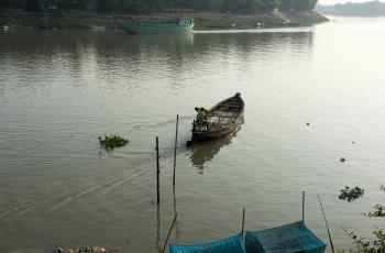 Fishing boat, Sunamganj, Bangladesh. Photo by Finn Thilsted.