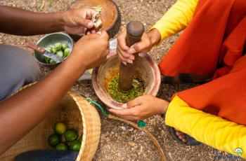 Participants mixing chillies, lemon, and garlic for adding into the dish for cooking competititon during the Nutrition month celebration in Taunggyi, Southern Shan. Photo by WorldFish.