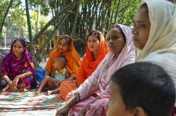 Nutrition Session by BRAC Health worker. Photo by WorldFish.
