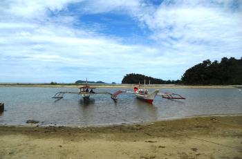 Fishing boats in Barangay Caruray, San Vicente, Palawan, Philippines. Photo by Mary Aileen M. delas Alas.