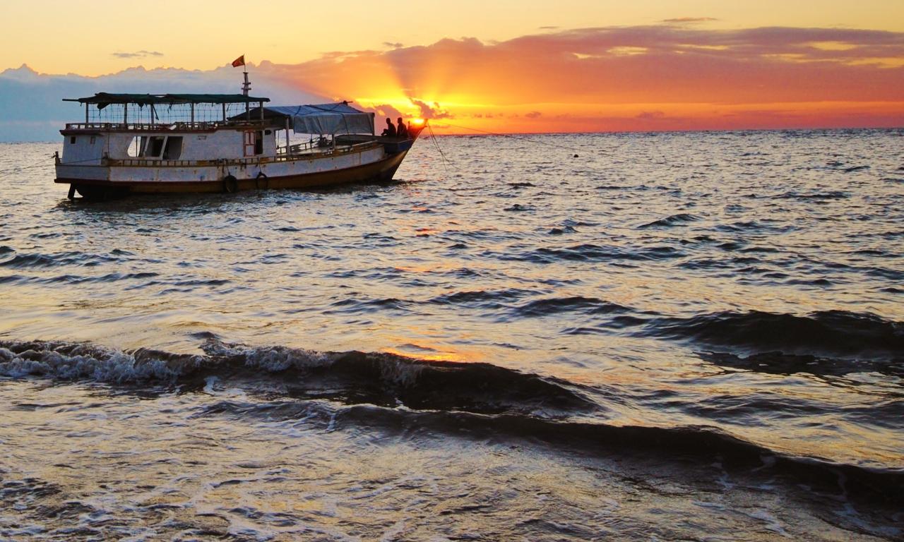 Fishing boat in Timor Leste. Photo by Jennifer King, 2012.